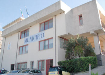 San Nicola Arcella. Il Tar impone il pagamento di 560mila euro a Banca Sistema: Madeo rassicura, «Risorse già accantonate»